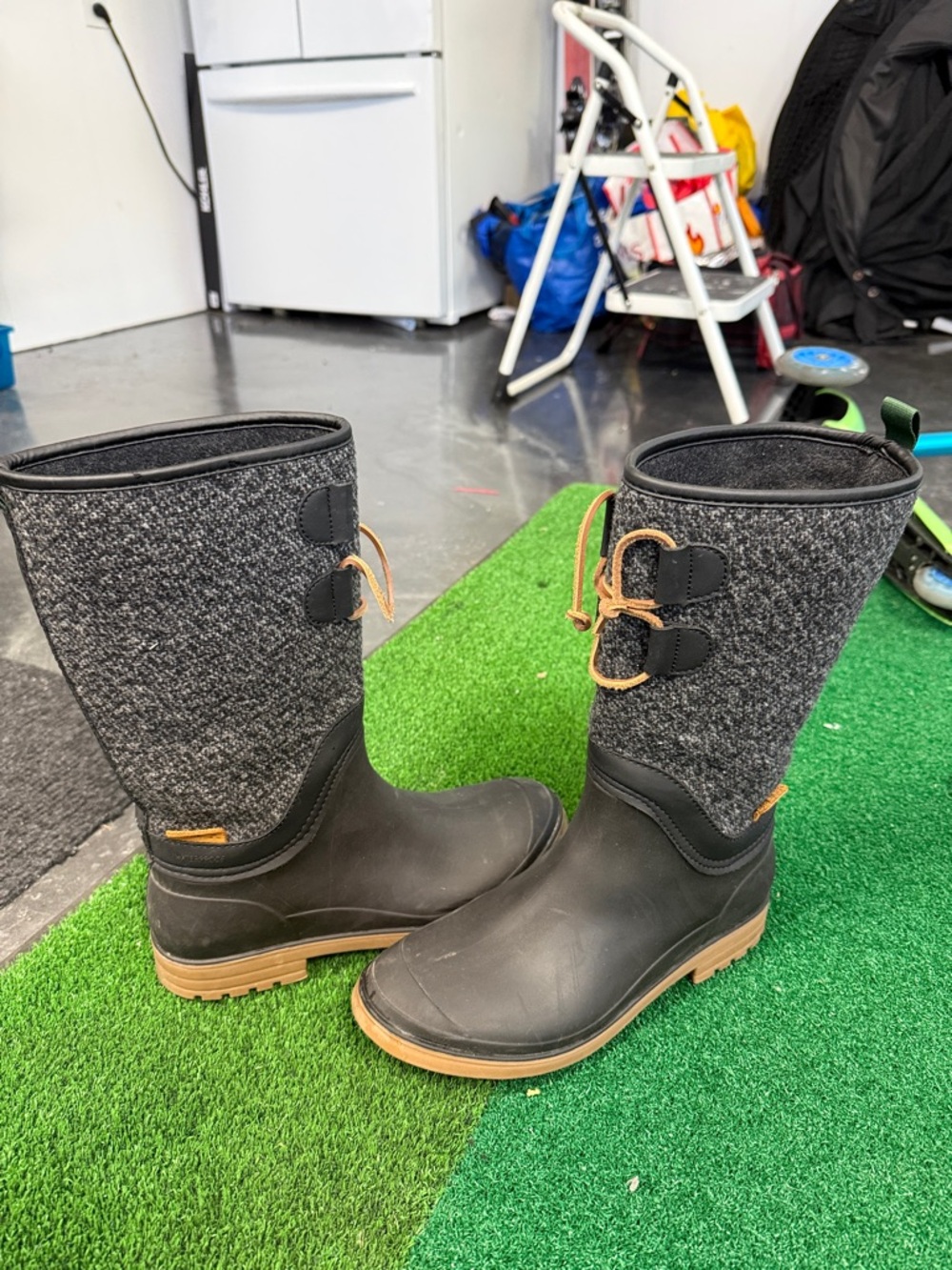 Kamik Women's Black & Gray Winter Rain Boots